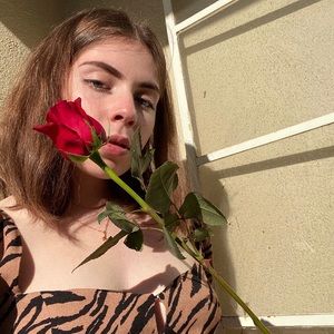 Meet Your Posher, Nikole